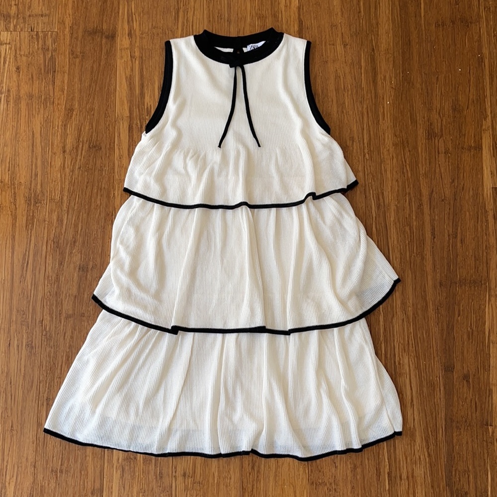 ZARA | Tiered knit midi dress in white / black - Picture 9 of 12